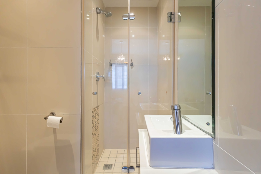 2 Bedroom Property for Sale in Sea Point Western Cape